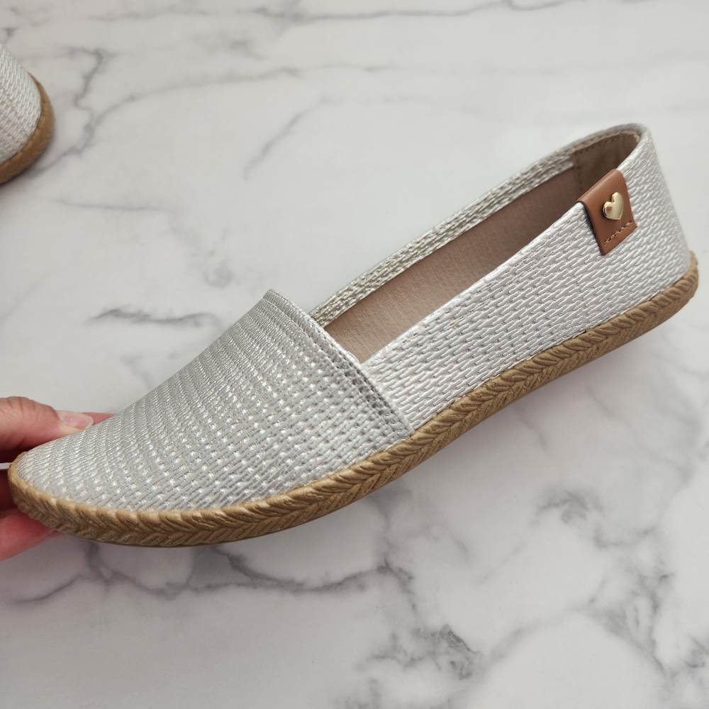 Moleca Comfy Silver Espadrille Women Flats Slip On Shoes Size 8 - Picture 8 of 14